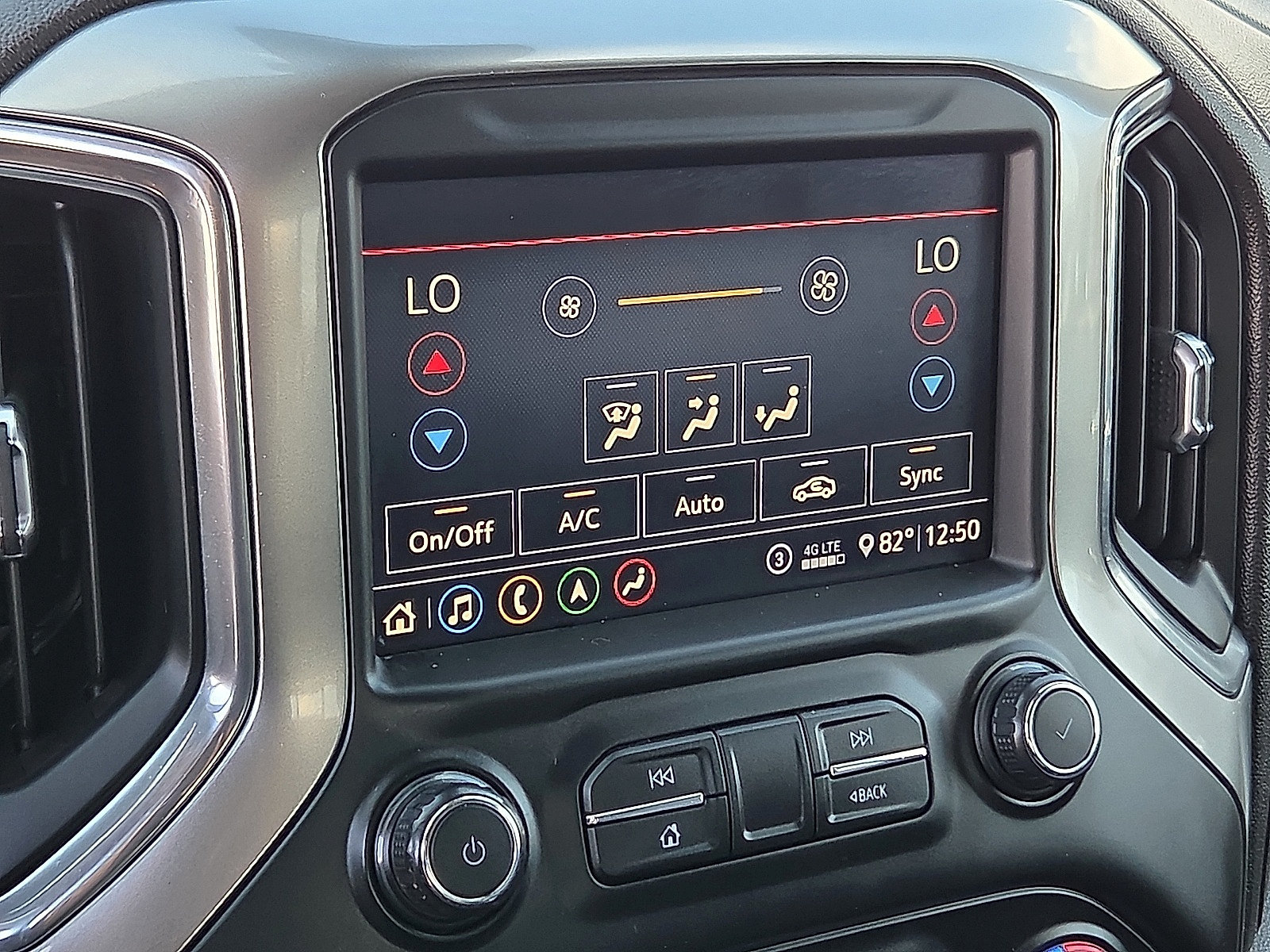 Used 2020 Chevrolet Silverado 1500 LTZ w/ LTZ Texas Edition AWD/4WD image 19
