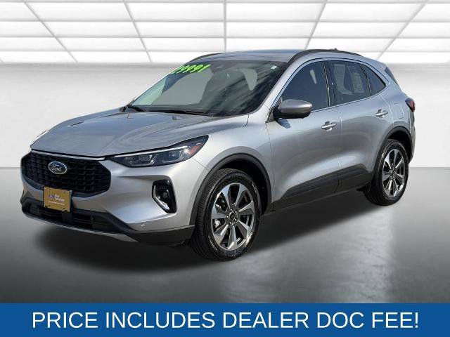 Certified 2023 Ford Escape Platinum AWD/4WD image 3