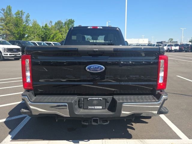 Certified 2026 Ford F350 XLT AWD/4WD image 9