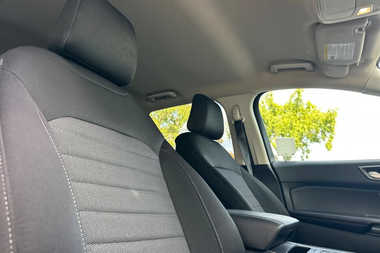 Certified 2021 Ford Edge SE FWD image 18