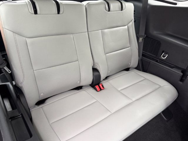 Certified 2025 Ford Explorer Active w/ Active Comfort Package AWD/4WD image 22