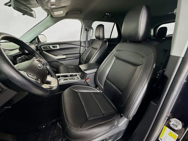 Certified 2022 Ford Explorer XLT w/ Equipment Group 202A image 21