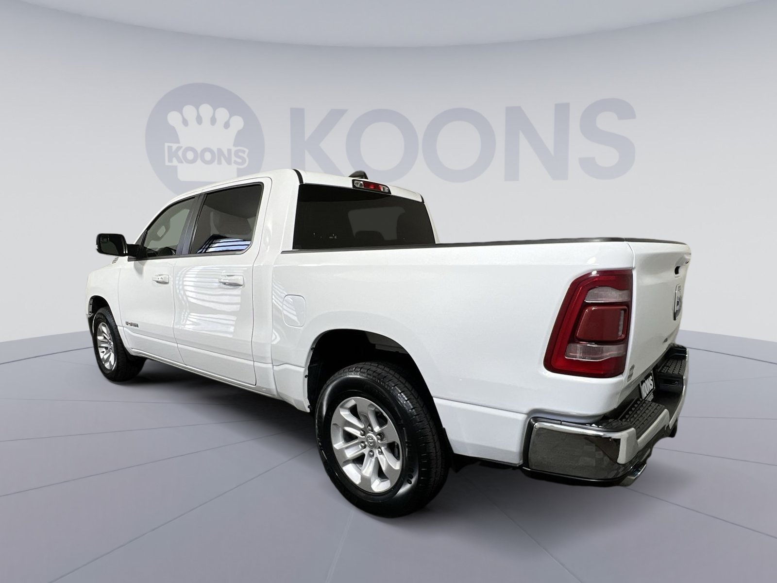Used 2023 RAM 1500 Laramie AWD/4WD image 8