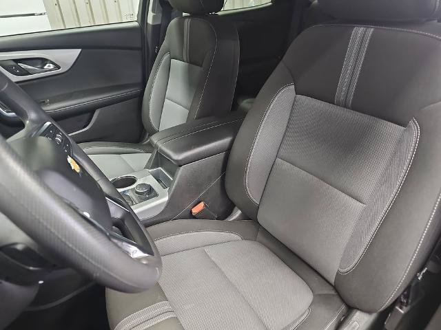 Used 2025 Chevrolet Blazer LT AWD/4WD image 14