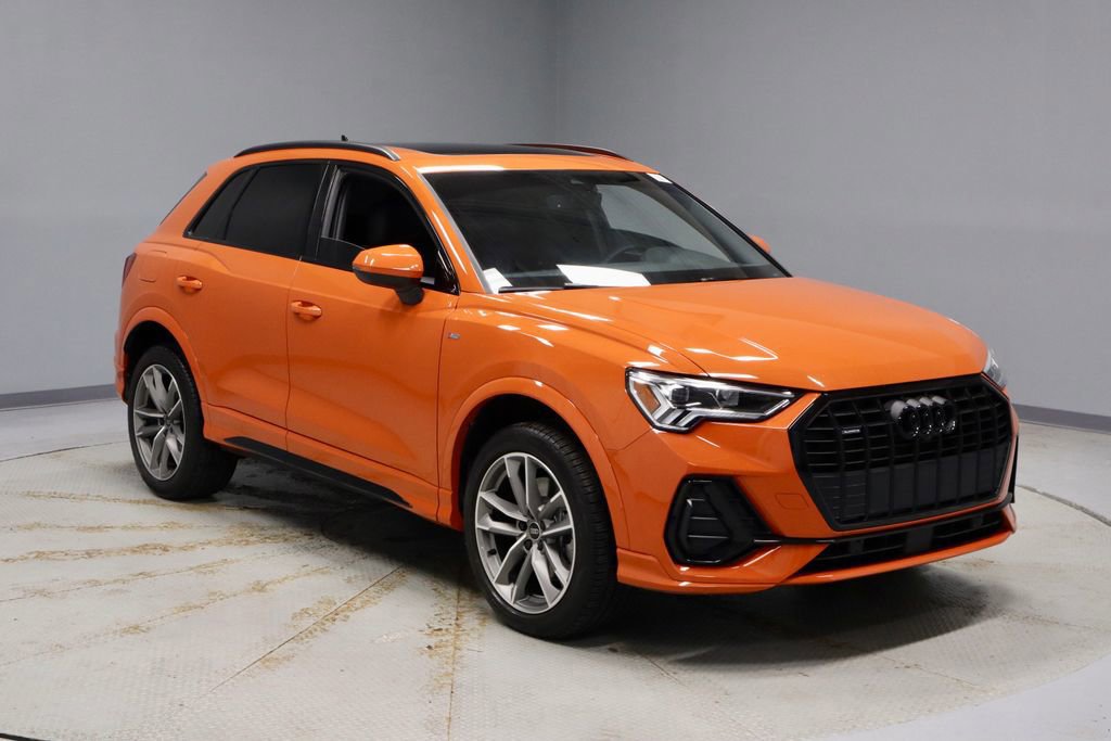 Used 2024 Audi Q3 2.0T Premium Plus w/ Premium Plus Package AWD/4WD image 7