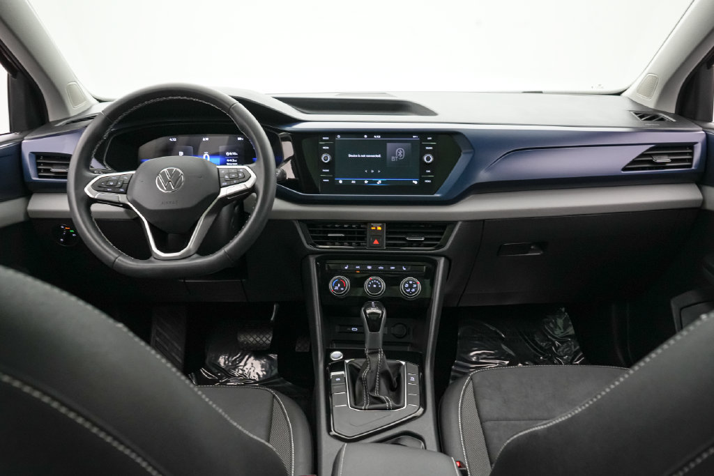Used 2023 Volkswagen Taos SE w/ Panoramic Sunroof Package FWD image 14