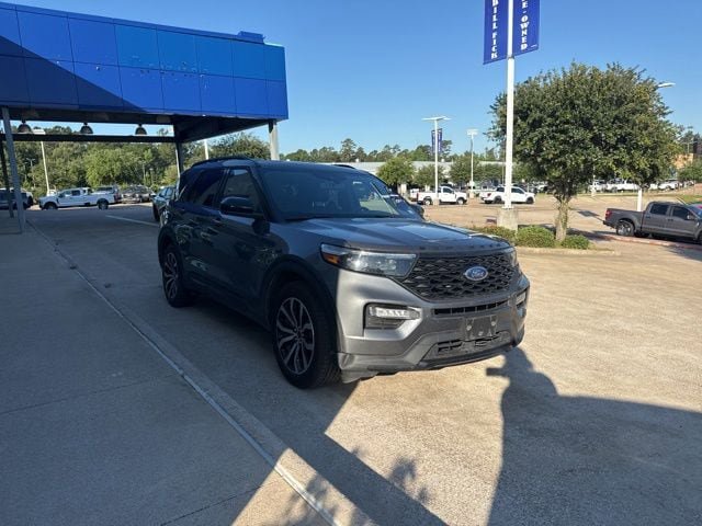 Certified 2024 Ford Explorer ST-Line w/ Class IV Trailer Tow Package RWD image 4