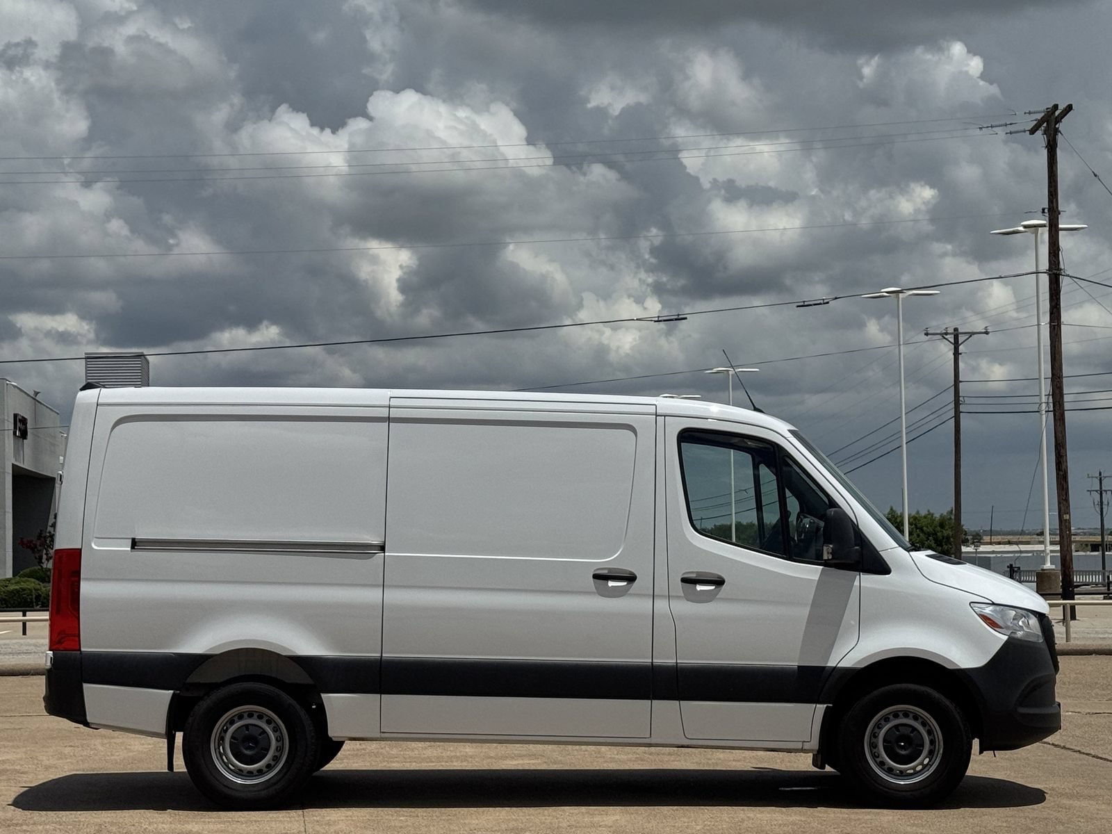 Used 2025 Mercedes-Benz Sprinter 2500 video 3