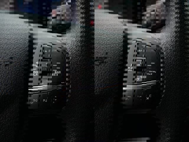 Certified 2025 Ford Escape Active image 20