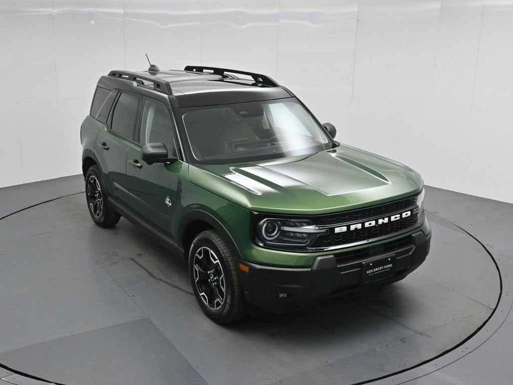 Certified 2025 Ford Bronco Sport Outer Banks w/ Outer Banks Tech Package+ image 4