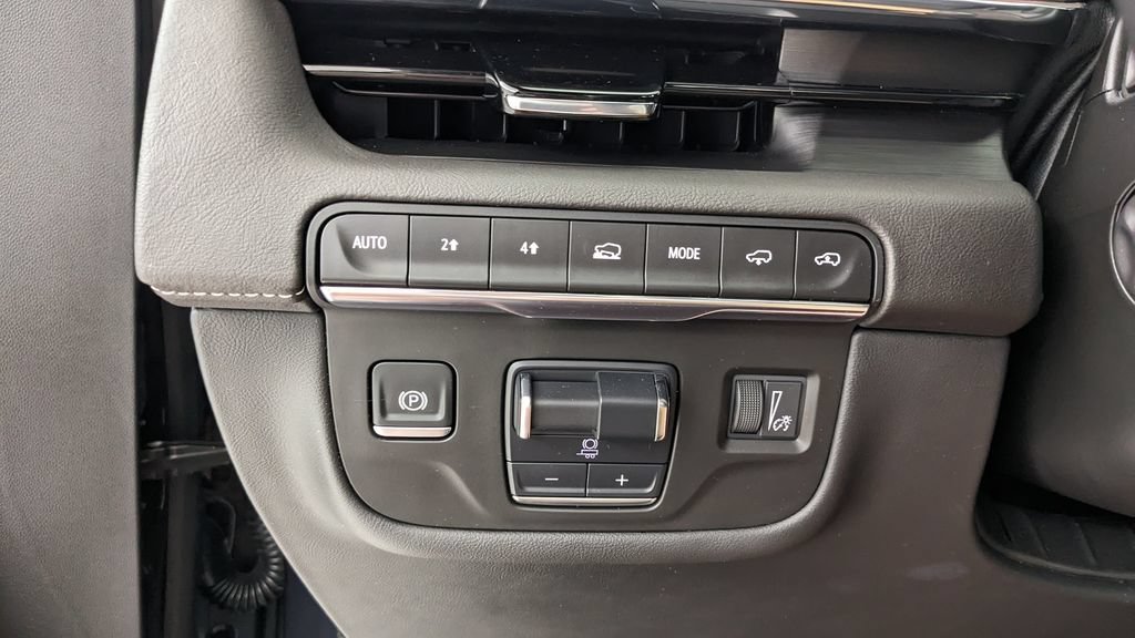 Used 2024 Cadillac Escalade ESV Sport w/ Touring Package AWD/4WD image 36