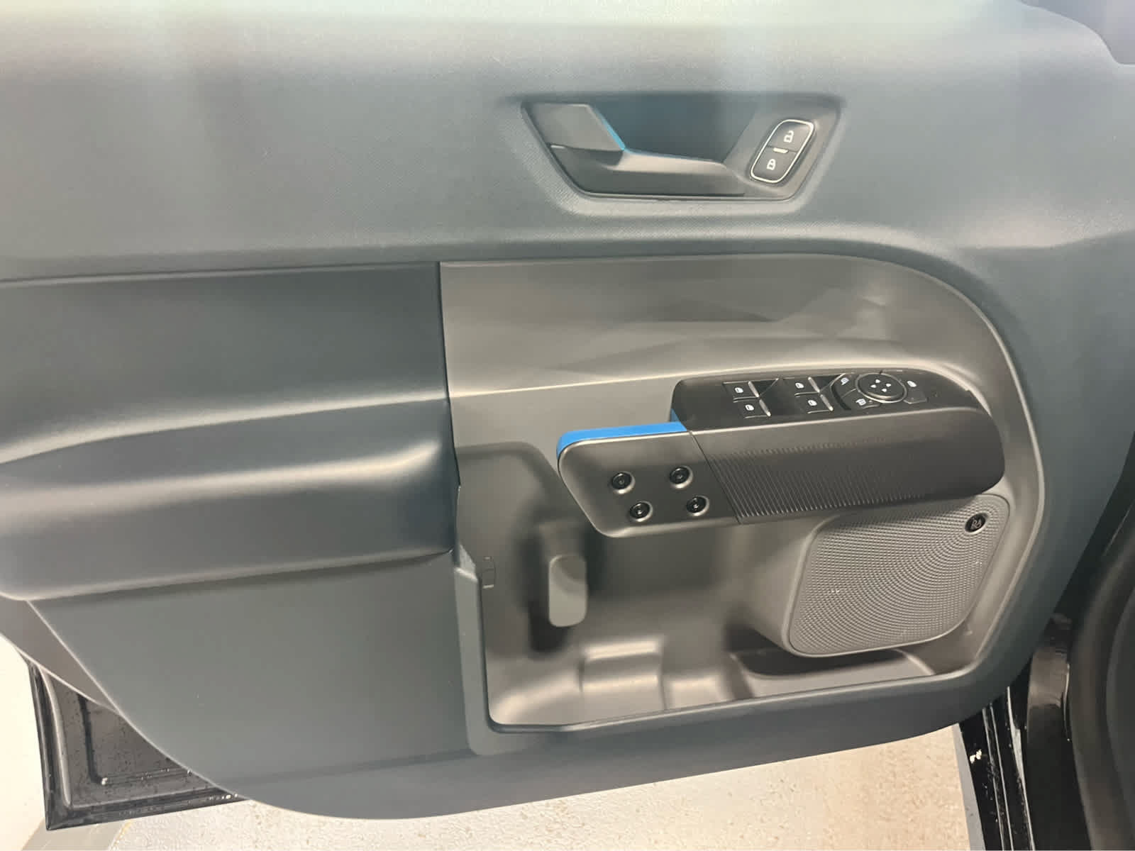 Certified 2025 Ford Maverick Lobo AWD/4WD image 24