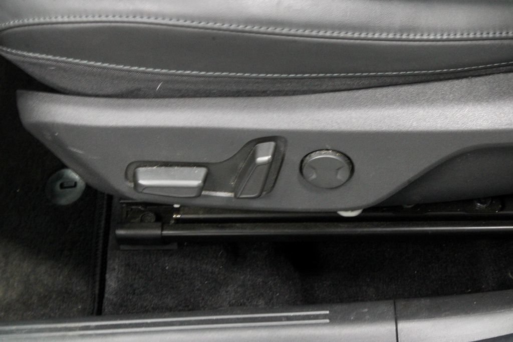 Used 2023 Kia Niro EX w/ EX Cold Weather Package FWD image 24