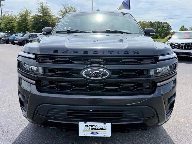Certified 2024 Ford Expedition Limited AWD/4WD image 3