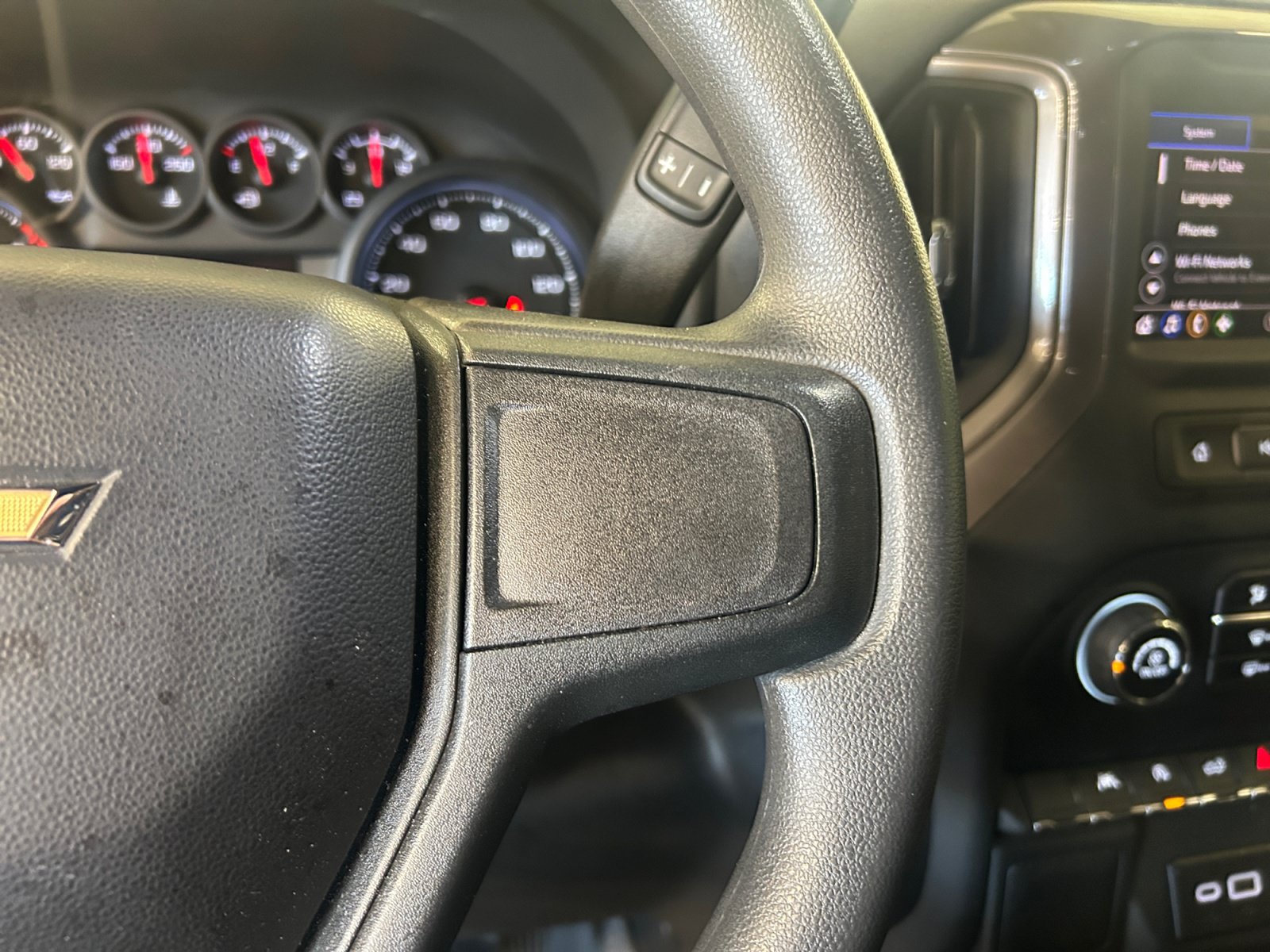 Used 2024 Chevrolet Silverado 1500 Custom RWD image 18