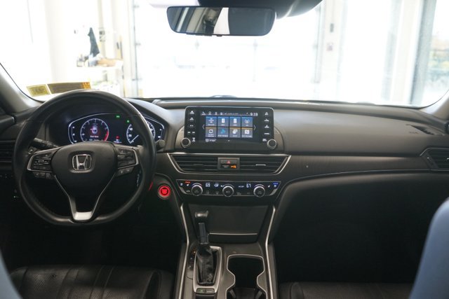 Used 2018 Honda Accord Touring image 40