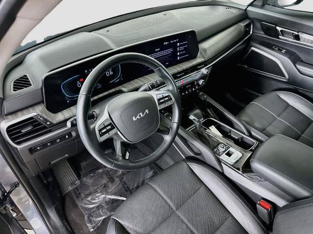 Used 2025 Kia Telluride EX X-Line AWD/4WD image 2