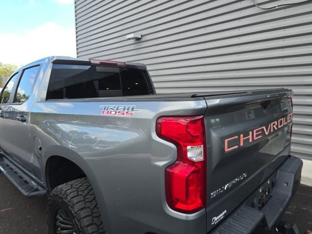 Used 2019 Chevrolet Silverado 1500 LT Trail Boss image 6