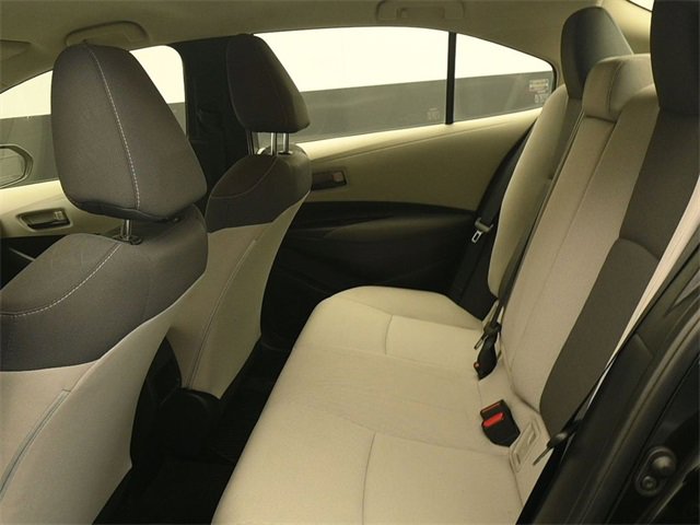Used 2022 Toyota Corolla LE image 10