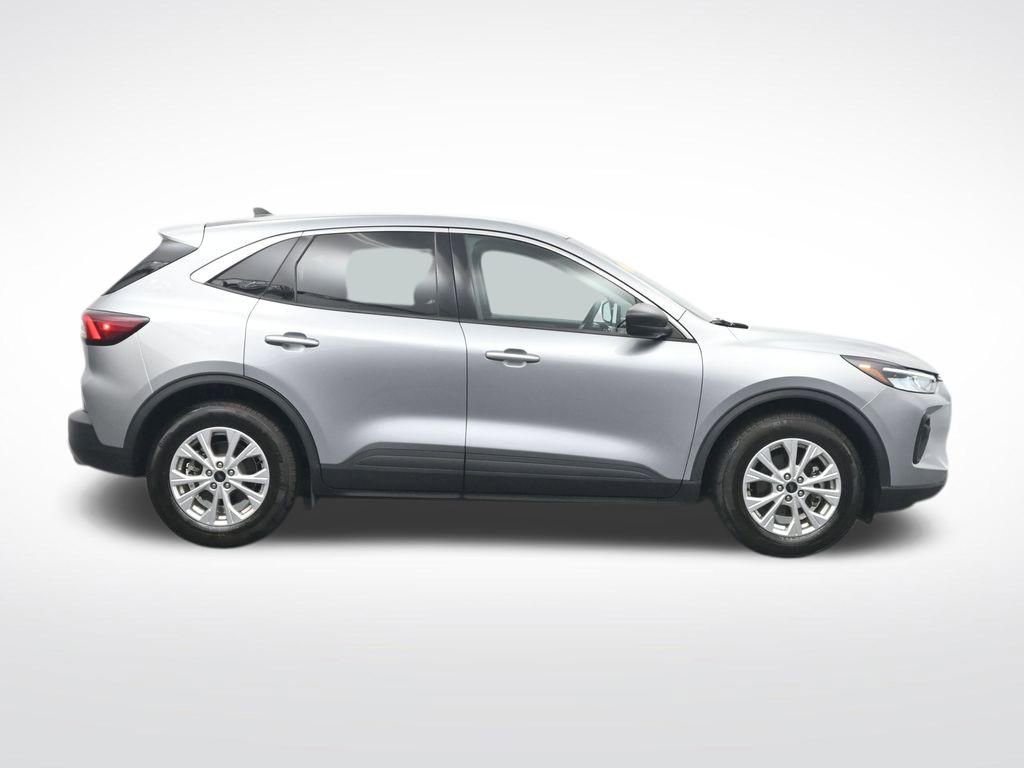 Certified 2024 Ford Escape Active w/ Cold Weather Package FWD image 4