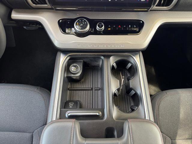 Certified 2025 Ford Expedition Max Active AWD/4WD image 11