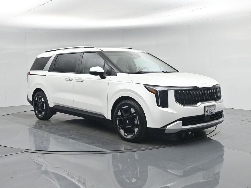 Used 2025 Kia Carnival EX image 59