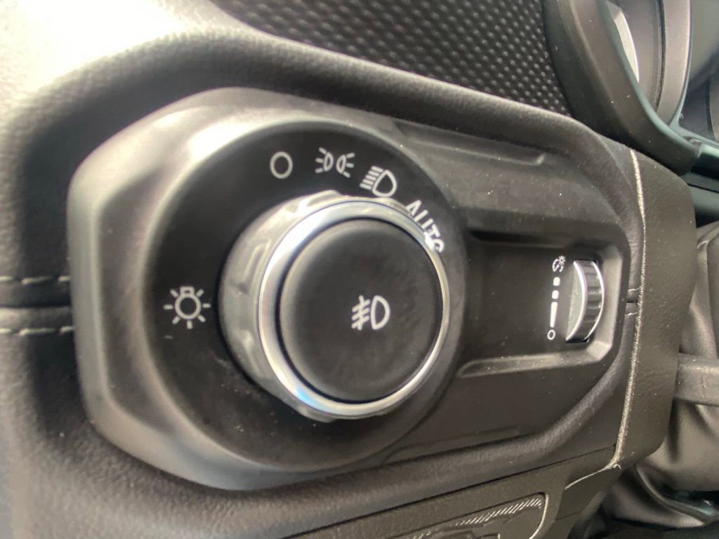 Used 2024 Jeep Wrangler Unlimited Rubicon image 12