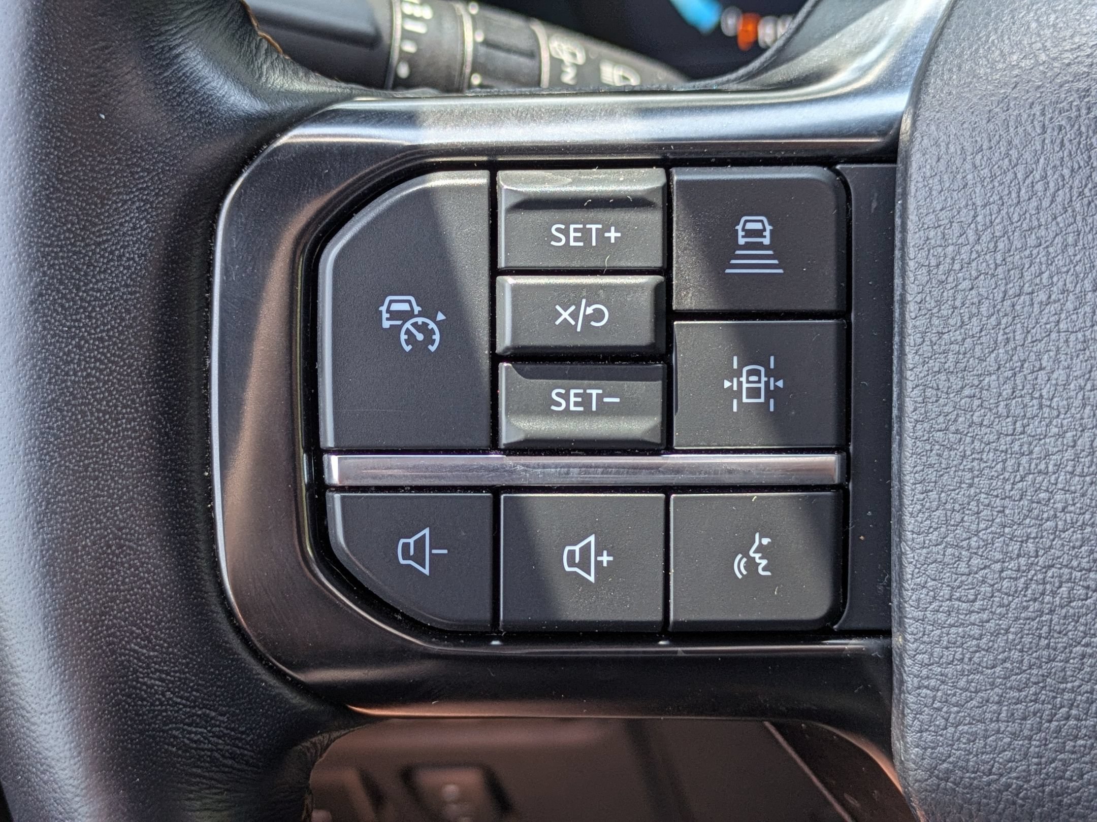 Certified 2023 Ford Expedition Platinum AWD/4WD image 17