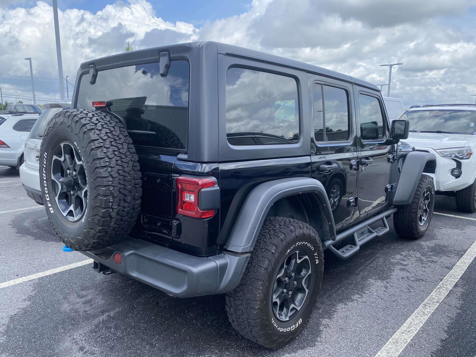 Used 2021 Jeep Wrangler Unlimited Rubicon 4xe AWD/4WD image 6