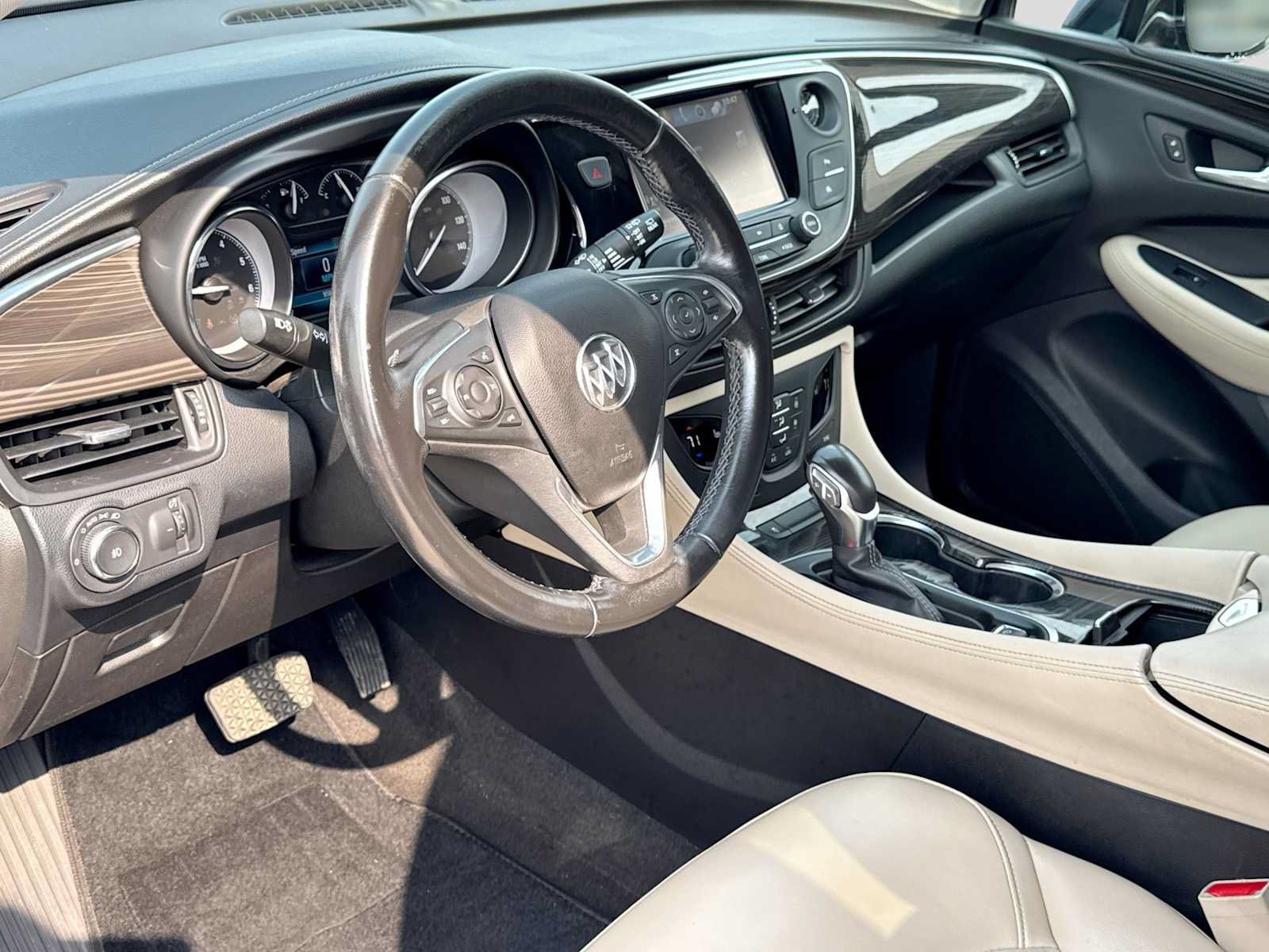 Used 2020 Buick Envision Preferred FWD image 2
