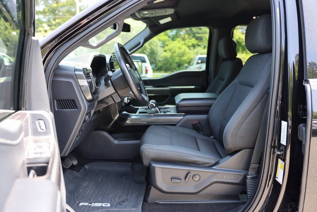 Certified 2022 Ford F150 XLT w/ Equipment Group 302A High image 18