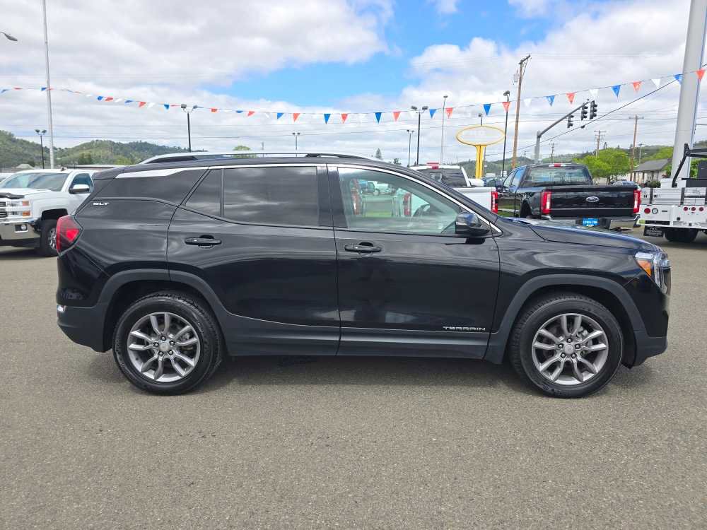 Used 2022 GMC Terrain SLT AWD/4WD image 6