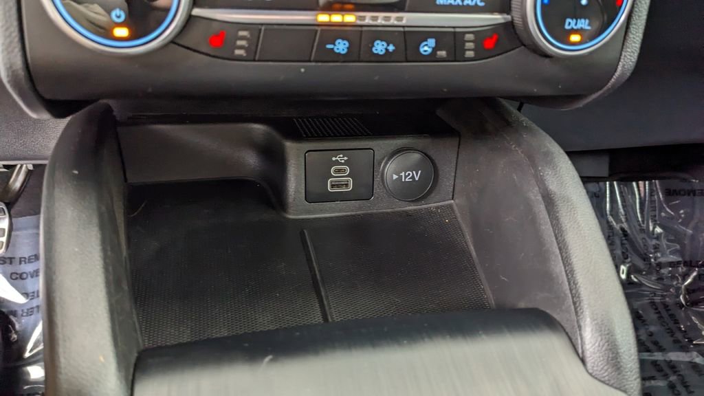 Certified 2024 Ford Escape ST-Line w/ Cold Weather Package FWD image 29