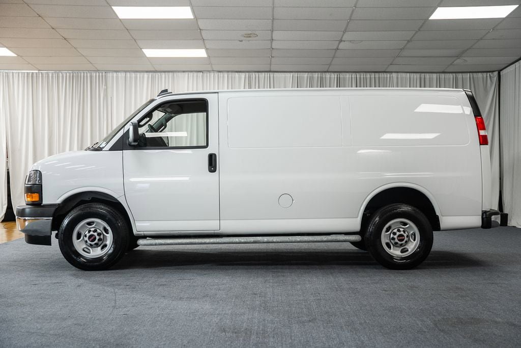 Used 2024 GMC Savana 2500 w/ Driver Convenience Package RWD image 5
