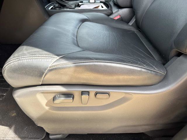 Used 2023 Nissan Armada SL w/ Midnight Edition Package image 18