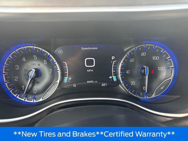 Used 2019 Chrysler Pacifica Limited FWD image 11