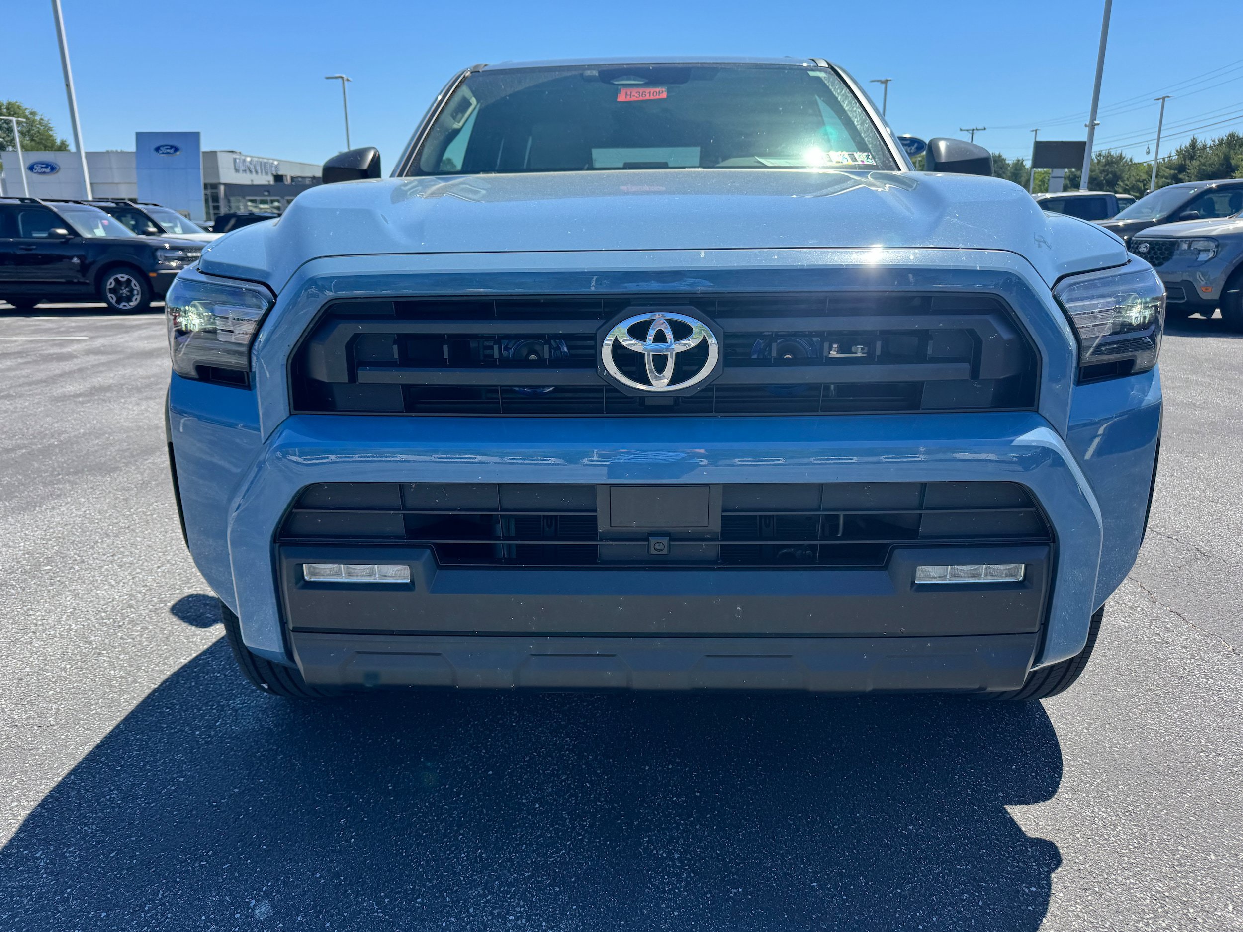 Used 2025 Toyota 4Runner SR5 AWD/4WD image 8