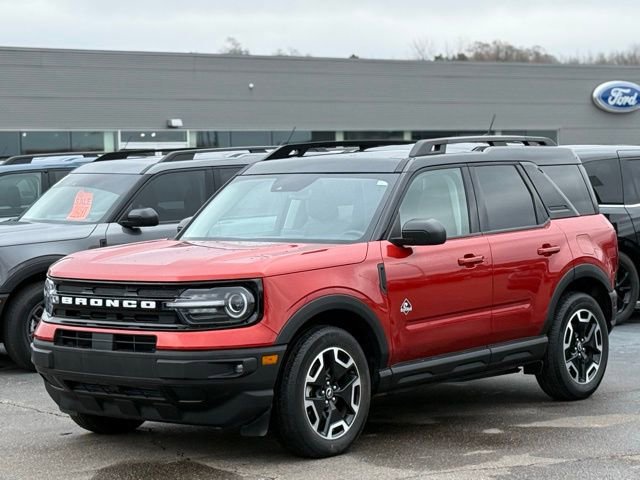 Certified 2024 Ford Bronco Sport Outer Banks w/ Tech Package AWD/4WD video 3
