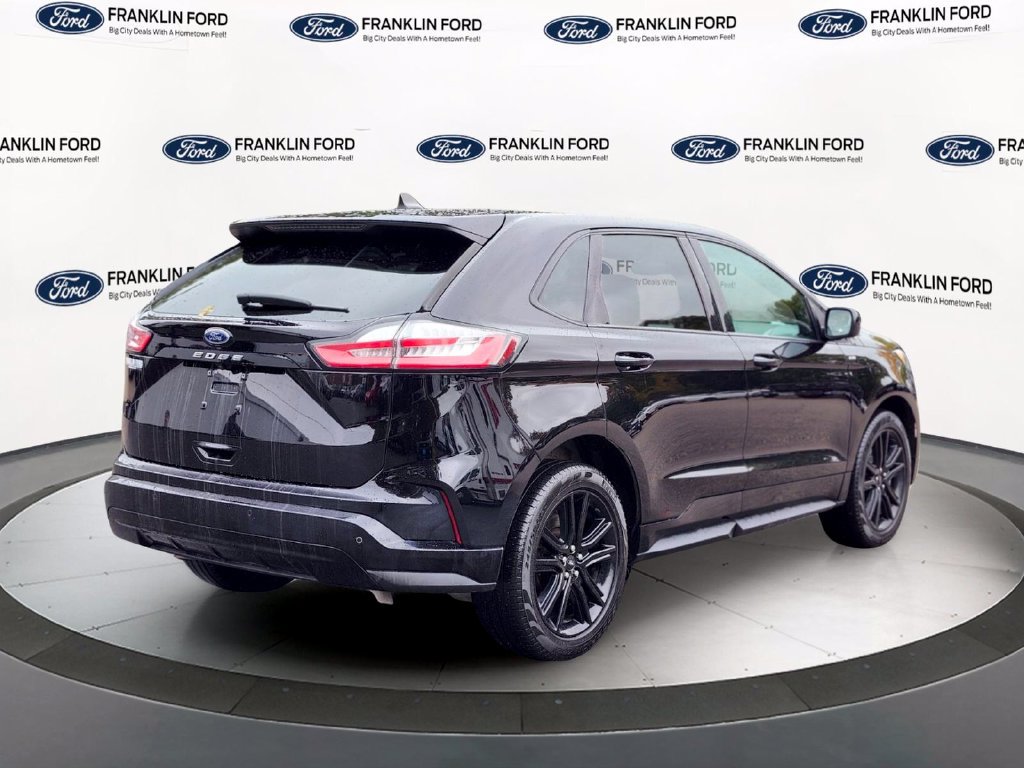 Certified 2023 Ford Edge ST-Line AWD/4WD image 5