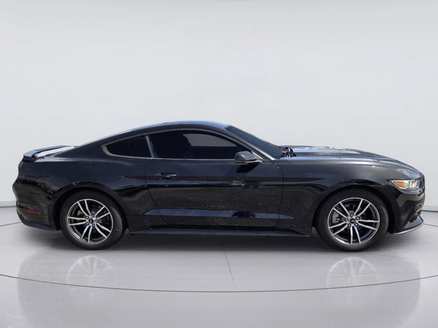 Certified 2017 Ford Mustang Premium RWD image 5