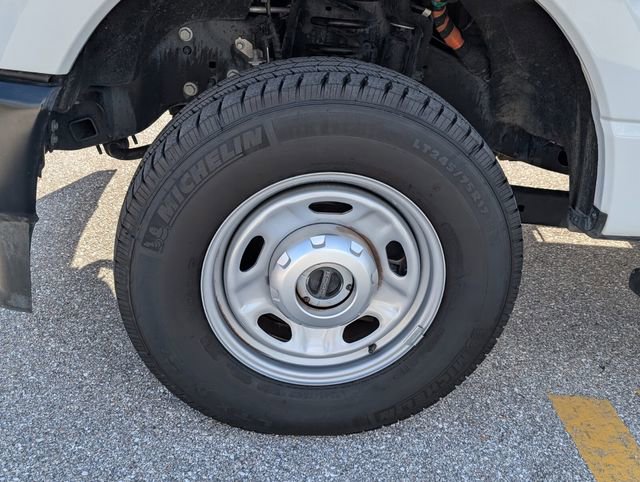 Certified 2025 Ford F250 XL AWD/4WD image 4