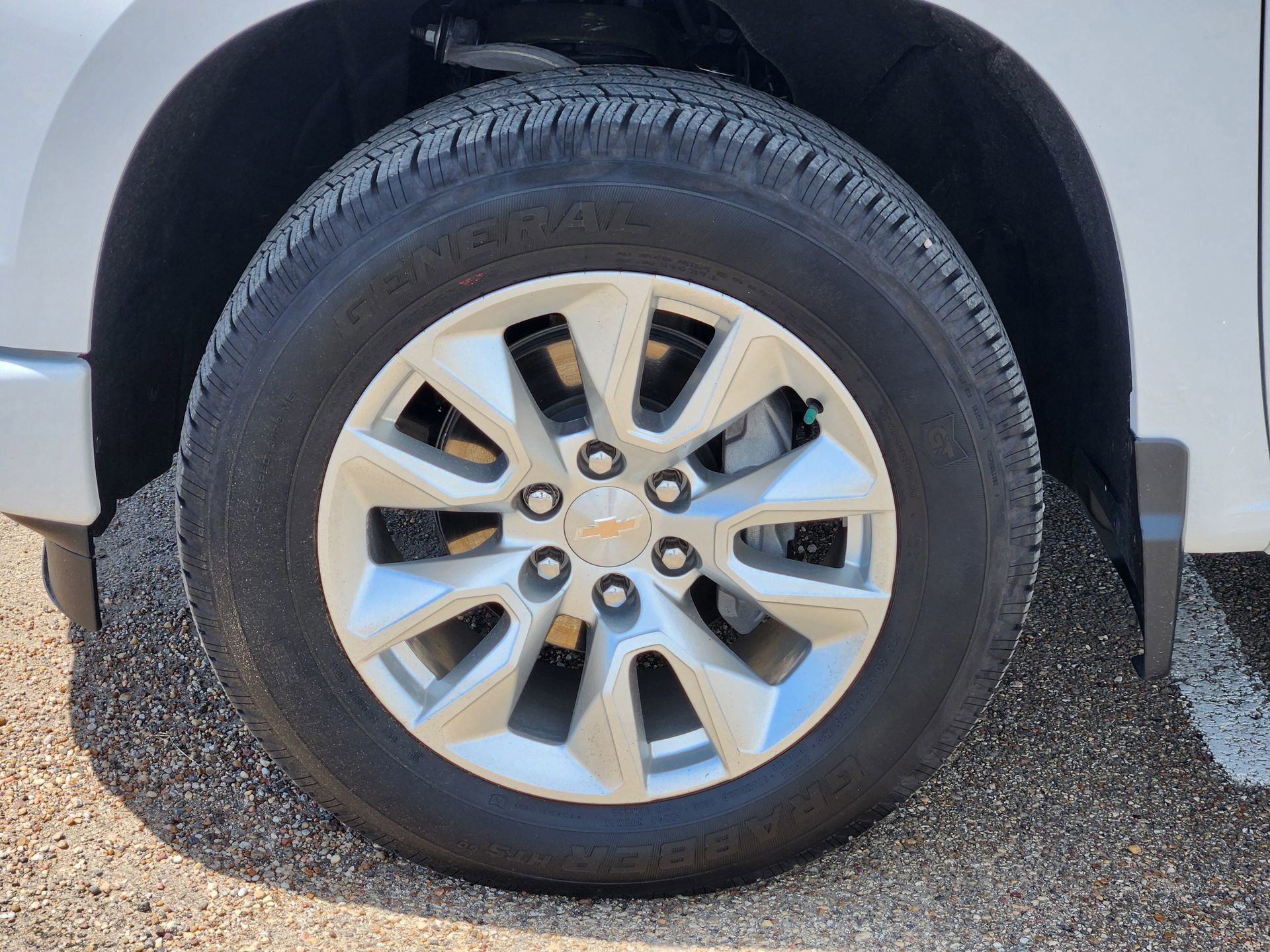 Used 2024 Chevrolet Silverado 1500 Custom image 12