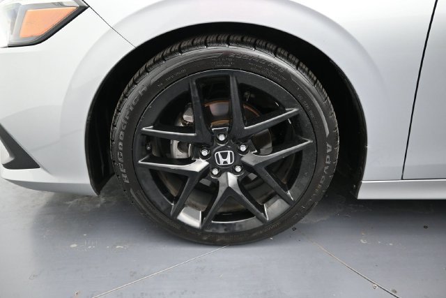 Used 2023 Honda Civic Sport image 9