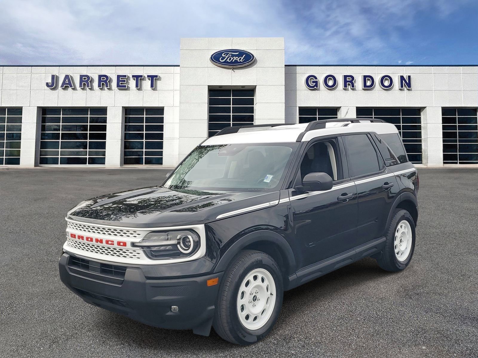 Certified 2025 Ford Bronco Sport Heritage w/ Convenience Package AWD/4WD image 2