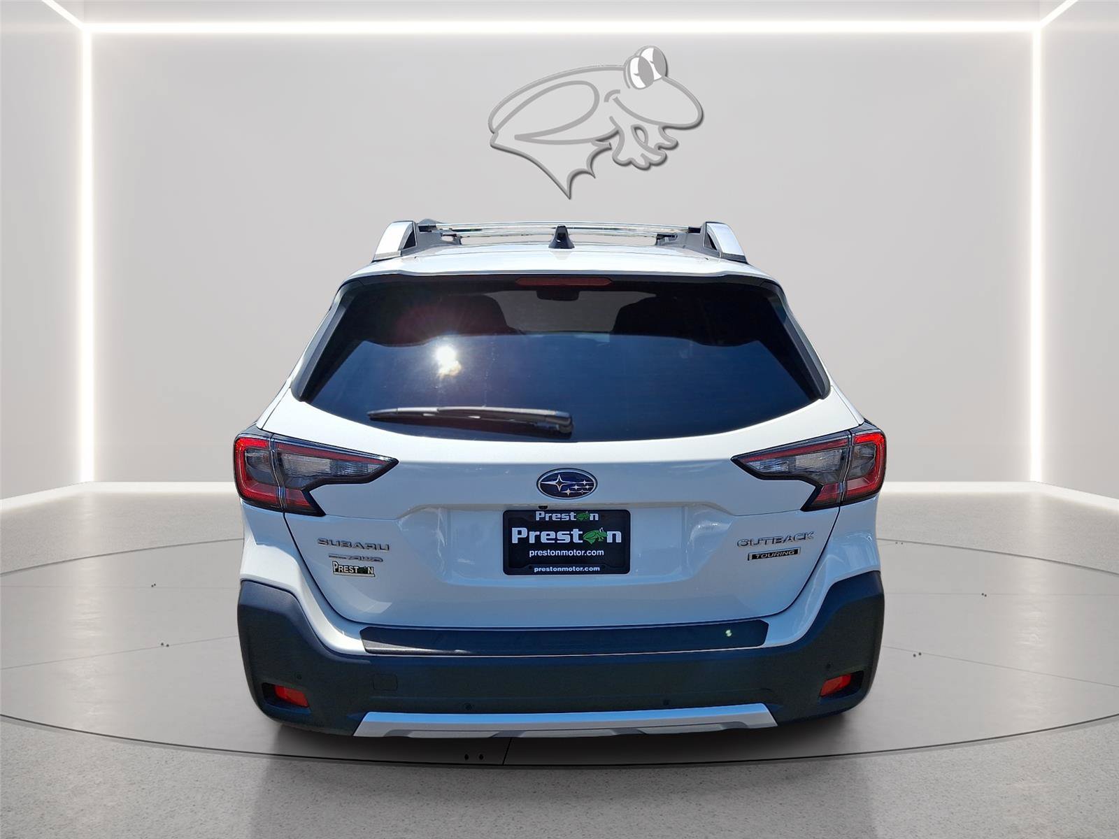 Used 2023 Subaru Outback Touring AWD/4WD image 5