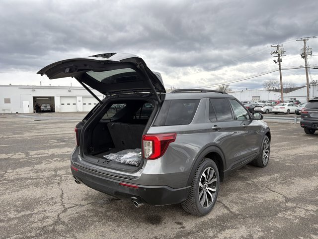 Certified 2022 Ford Explorer ST-Line AWD/4WD image 31
