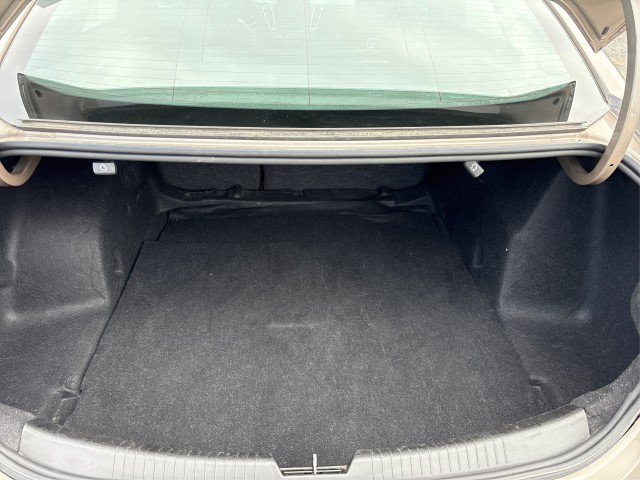 Used 2023 Chevrolet Malibu LT FWD image 11