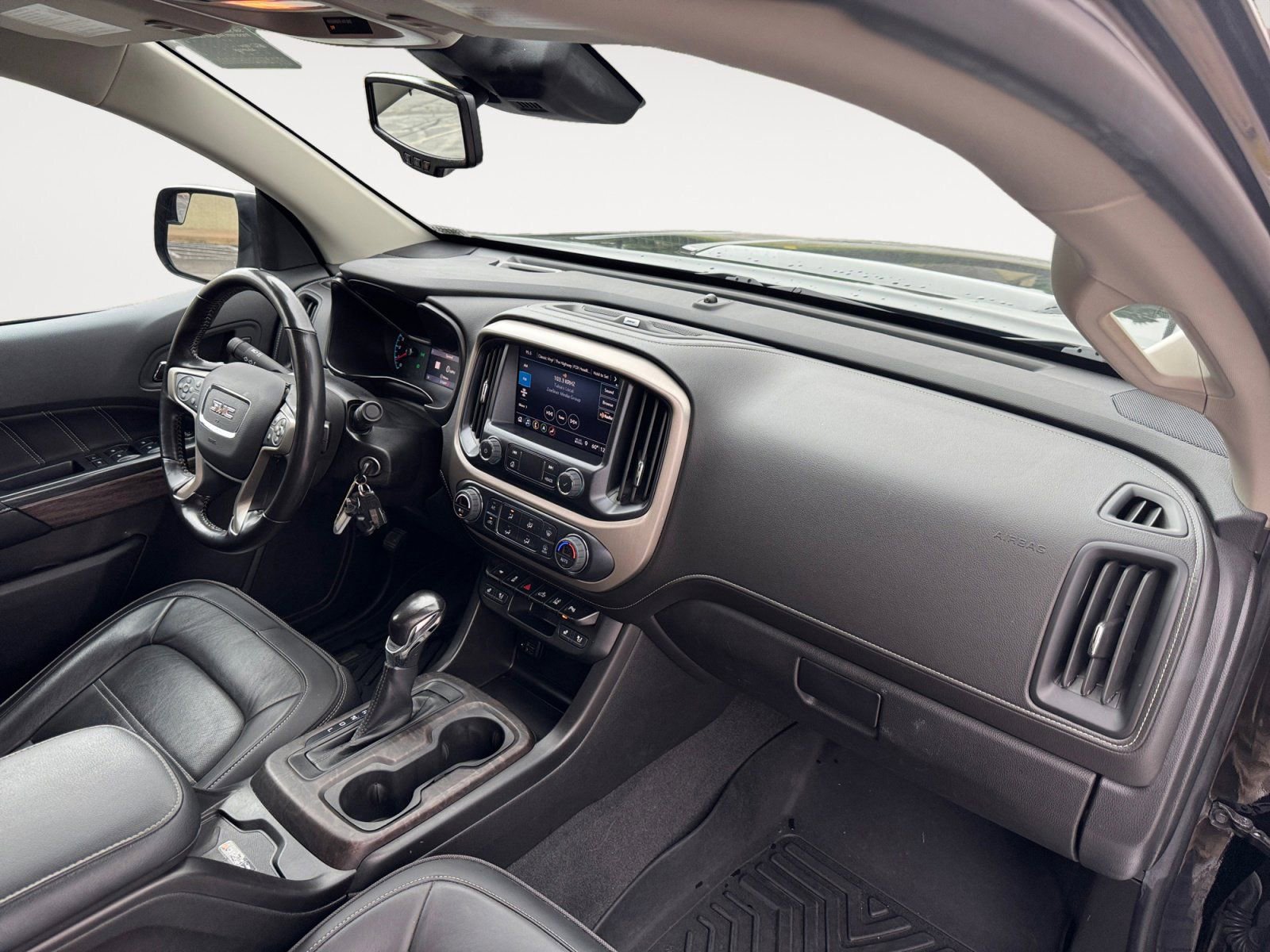Used 2022 GMC Canyon Denali AWD/4WD image 15
