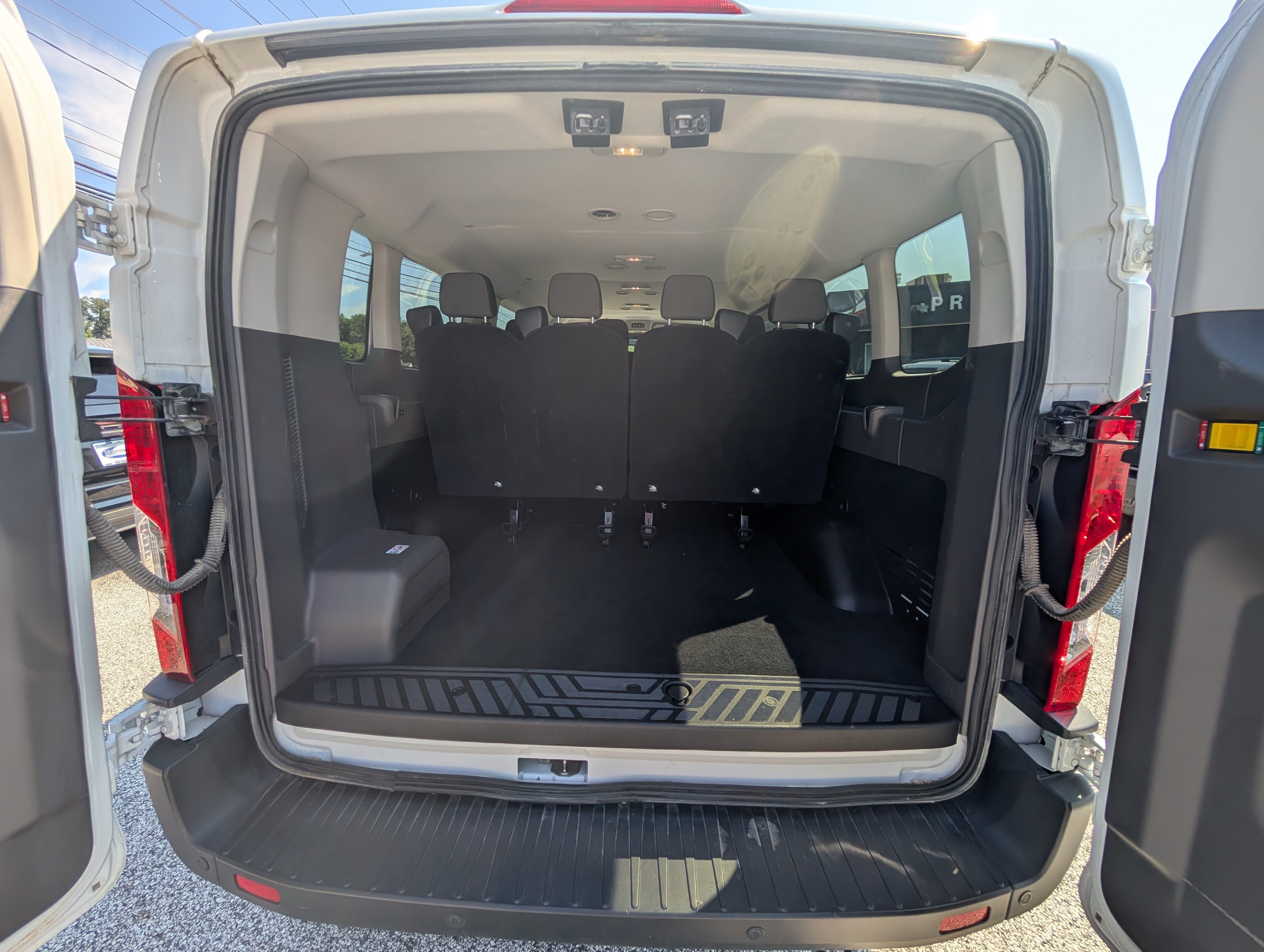 Certified 2024 Ford Transit 350 XLT RWD image 15