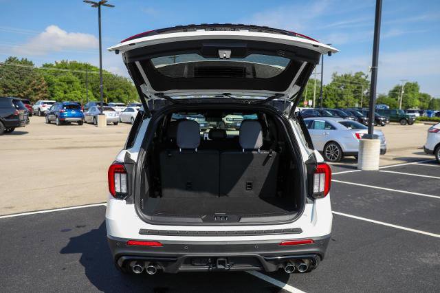 Certified 2026 Ford Explorer ST w/ Sun And Sound Package AWD/4WD image 13